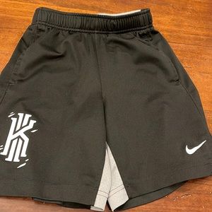 Nike Dri-fit KI youth small drawstring shorts YS